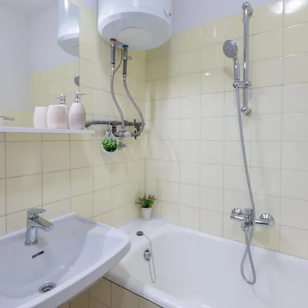 Sunnyrose Apartment - Walking Distance From Znjan Beach - Free Public Parking - Huge Balcony Split Exterior photo